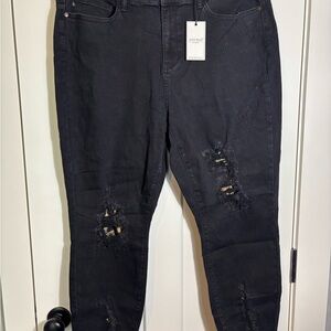 Judy Blue Black Distressed Patched Jeans 20W NWT‎